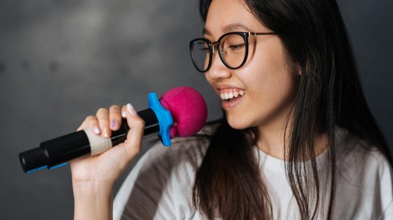Kisah Aku Temukan Ruang Karaoke Kedap Suara, Tetangga Jadi Penasaran