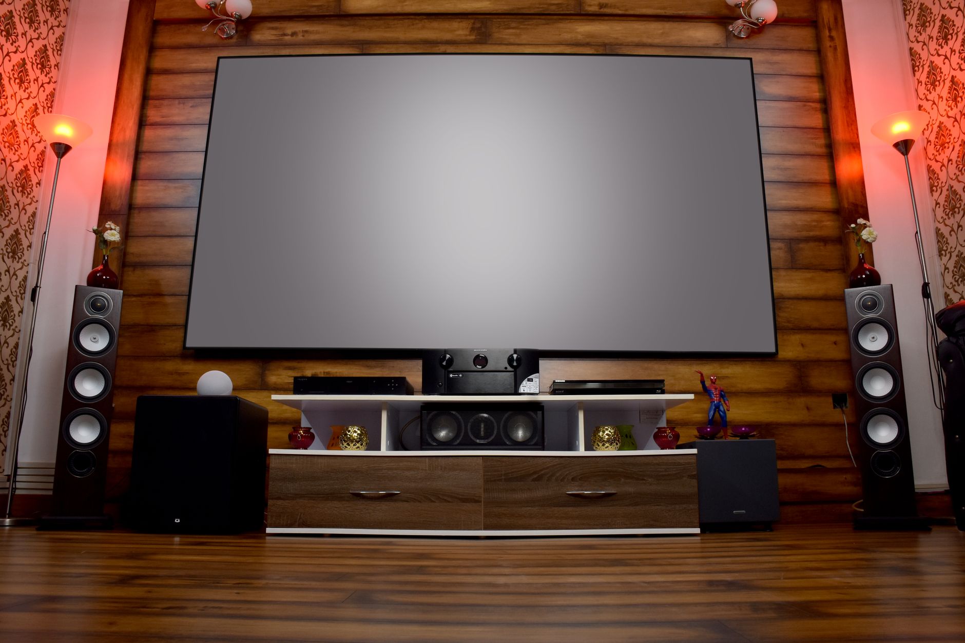 Sistem home theater akustik dengan kualitas suara yang sempurna